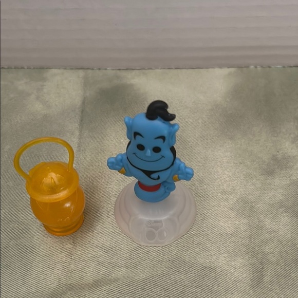 Blue and Yellow Action Figure Playset - Picture 7 of 7